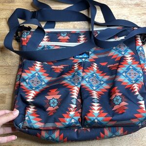 Kavu shoulder travel everyday bag